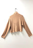 Pull court de couleur taupe Les pépites de Christelle