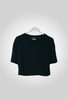 T-shirt col V noir classique, parfait pour un look essentiel et polyvalent, confectionné dans une matière douce et confortable. - Les pépites de Christelle.